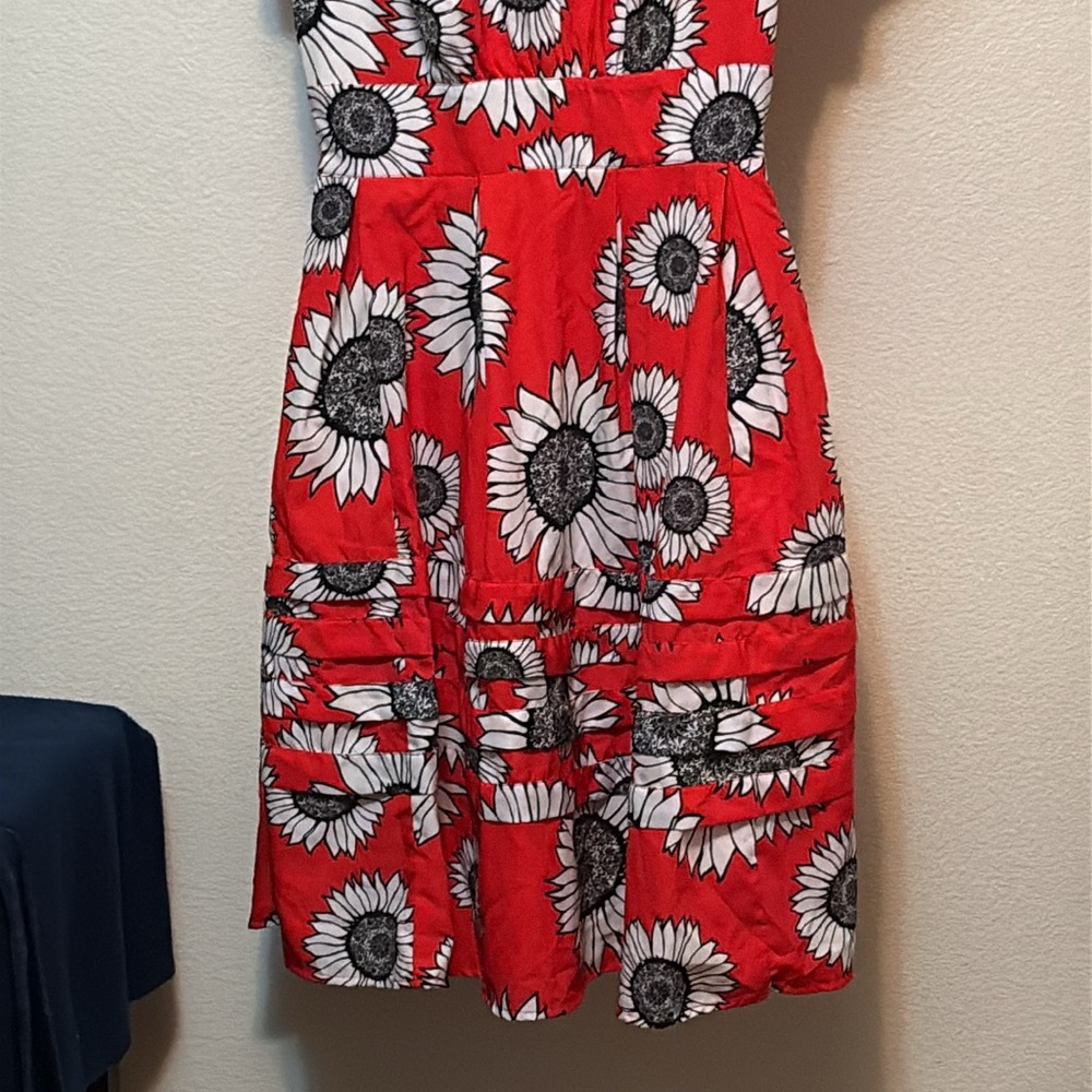 EShakti women’s dress Sz 10 Red, Black & White Sunflowers 🌻 smocked waist NWOT - Picture 3 of 10